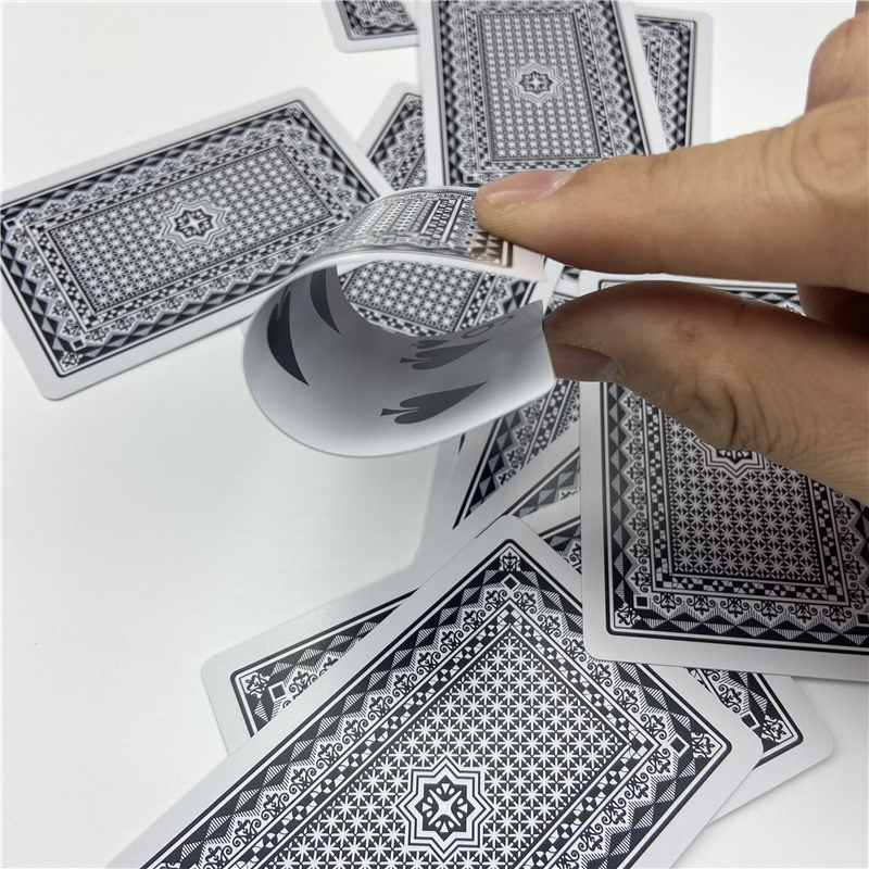 Durable Poker Cards 1 Deck – W - Board Game Hotel 评论和价格